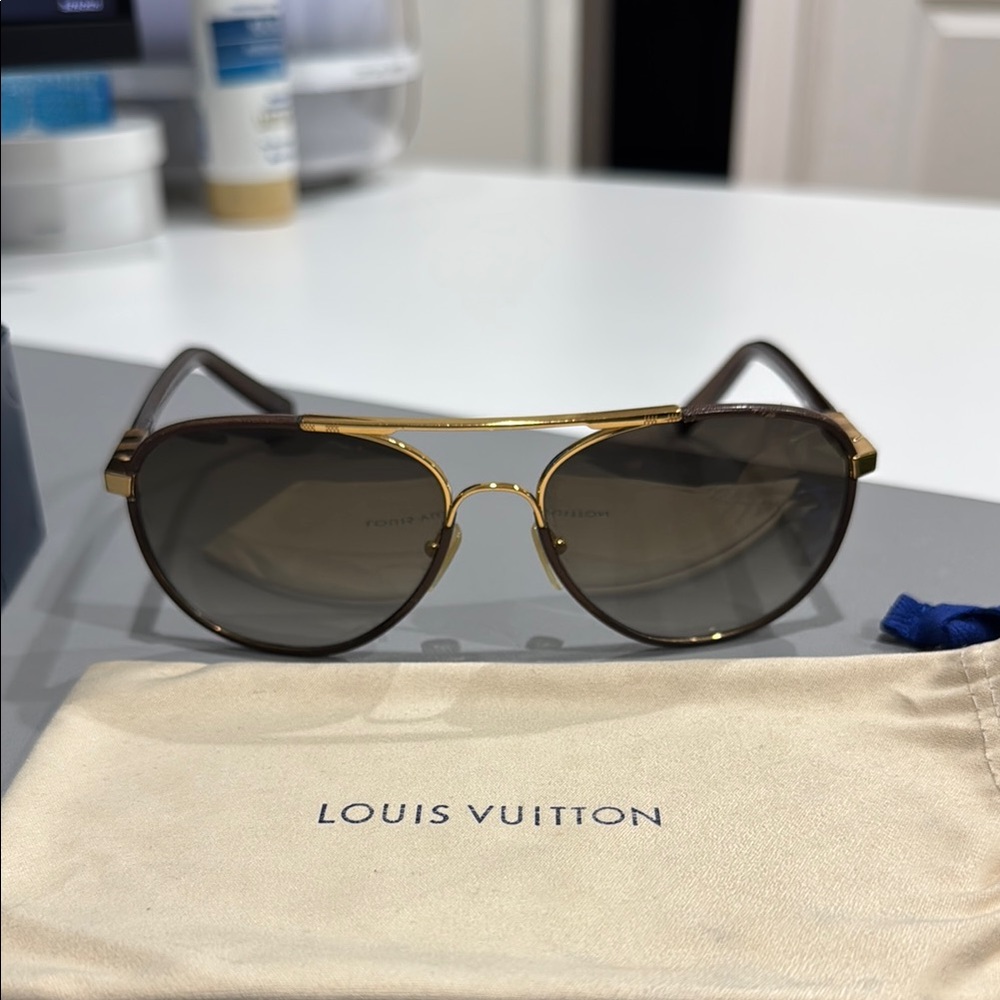 Louis Vuitton Pilot Aviator Gold & Brown Sunglasses